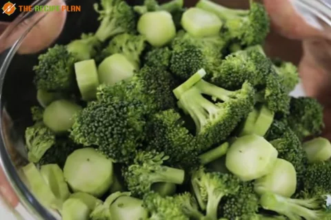 Texas-Roadhouse-Broccoli-Recipe-Step-3