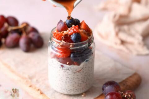 Chia seed and Greek yogurt pudding Recipe